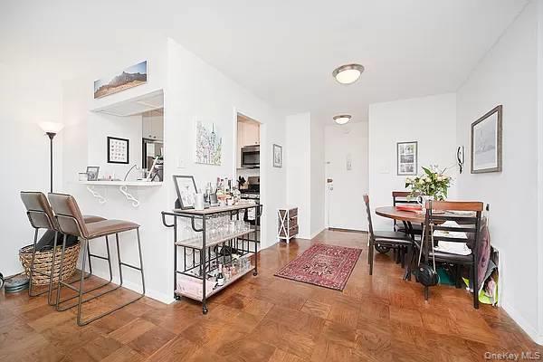 Apartment East 60th  Manhattan, NY 10022, MLS-953933-5