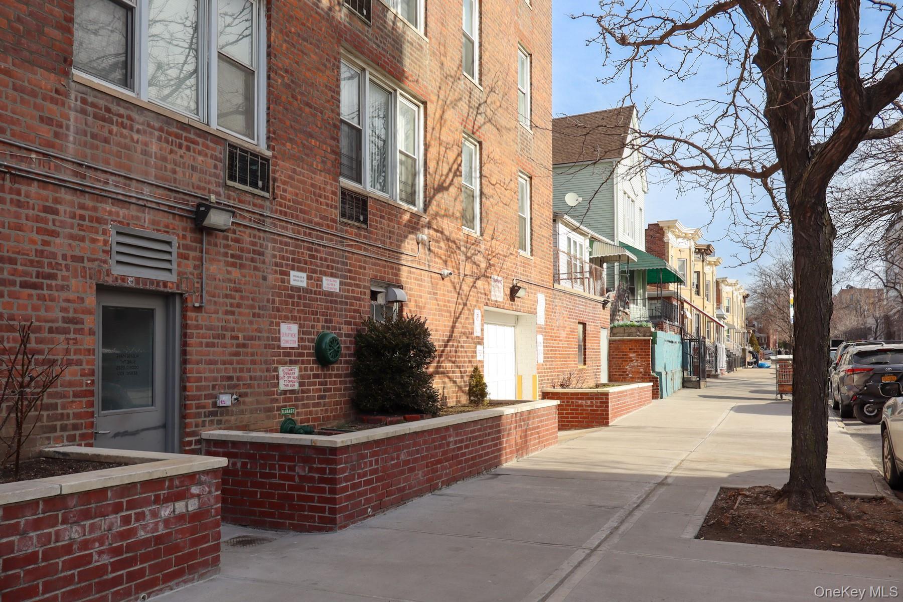 Coop Metropolitan  Bronx, NY 10462, MLS-953943-15