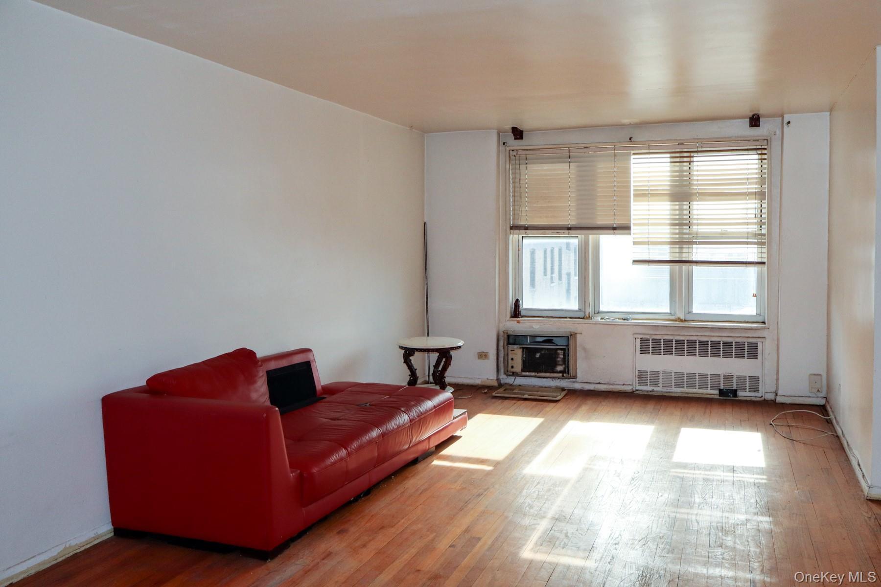 Coop Metropolitan  Bronx, NY 10462, MLS-953943-9