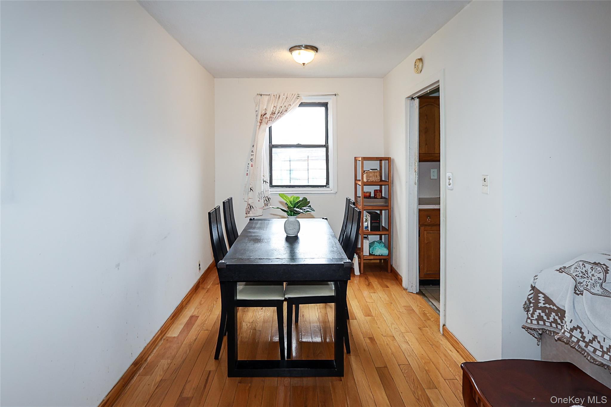 Coop 73rd Ave  Queens, NY 11365, MLS-953947-10