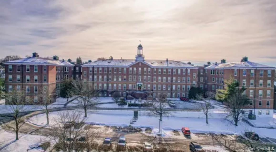 Condo Villa At The  Westchester County, NY 10566, MLS-953951-15