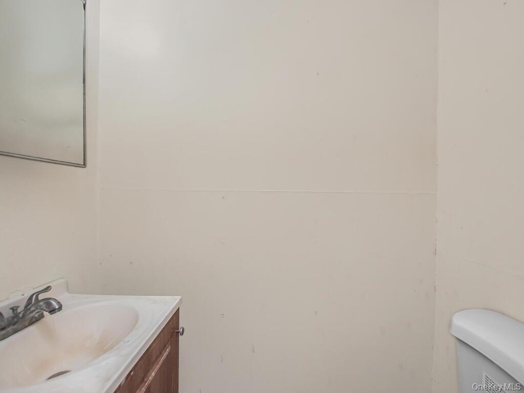 Single Family Boller Bronx, NY 10466, MLS-953989-9