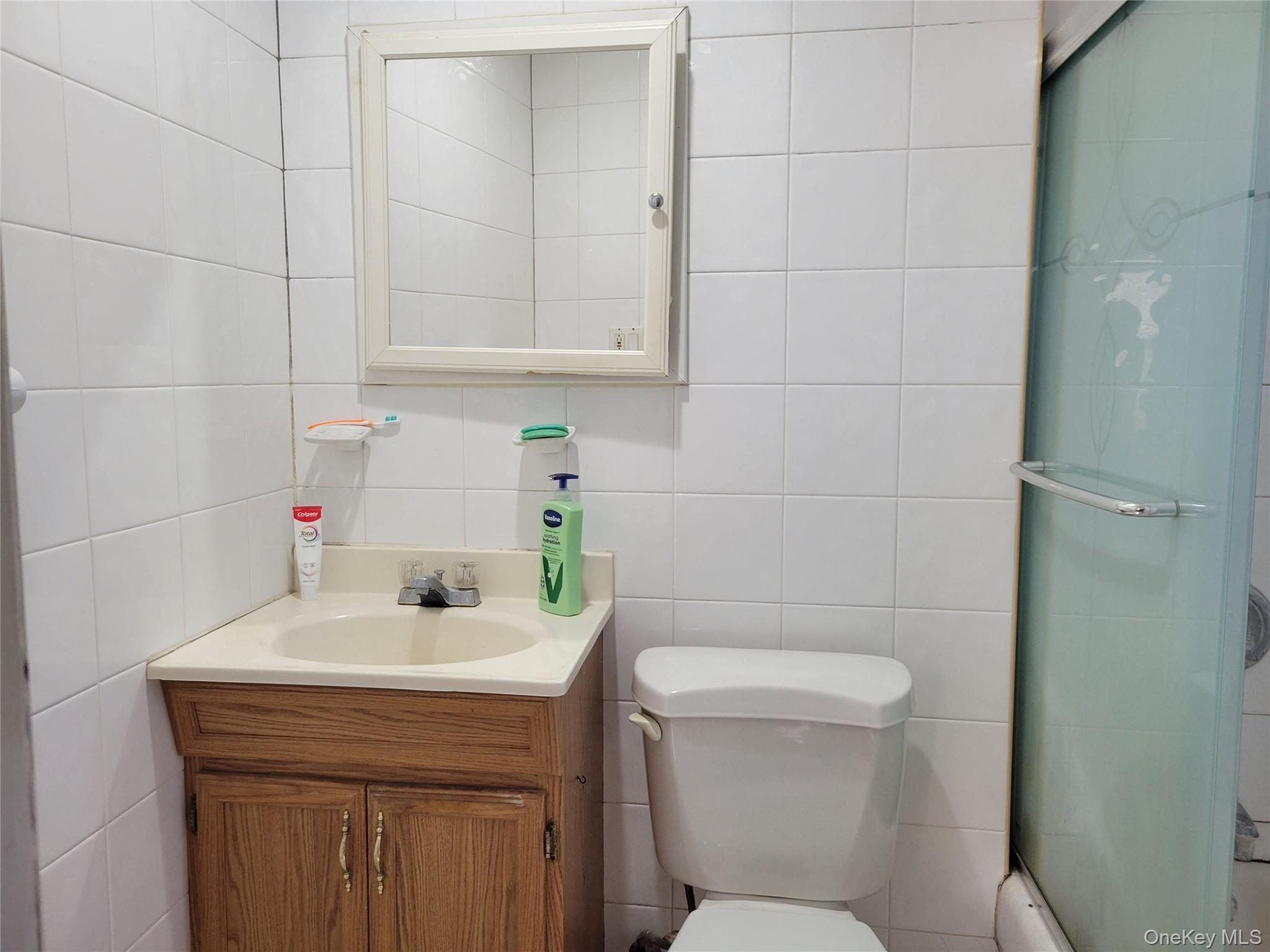 Single Family 200  Queens, NY 11360, MLS-953995-7