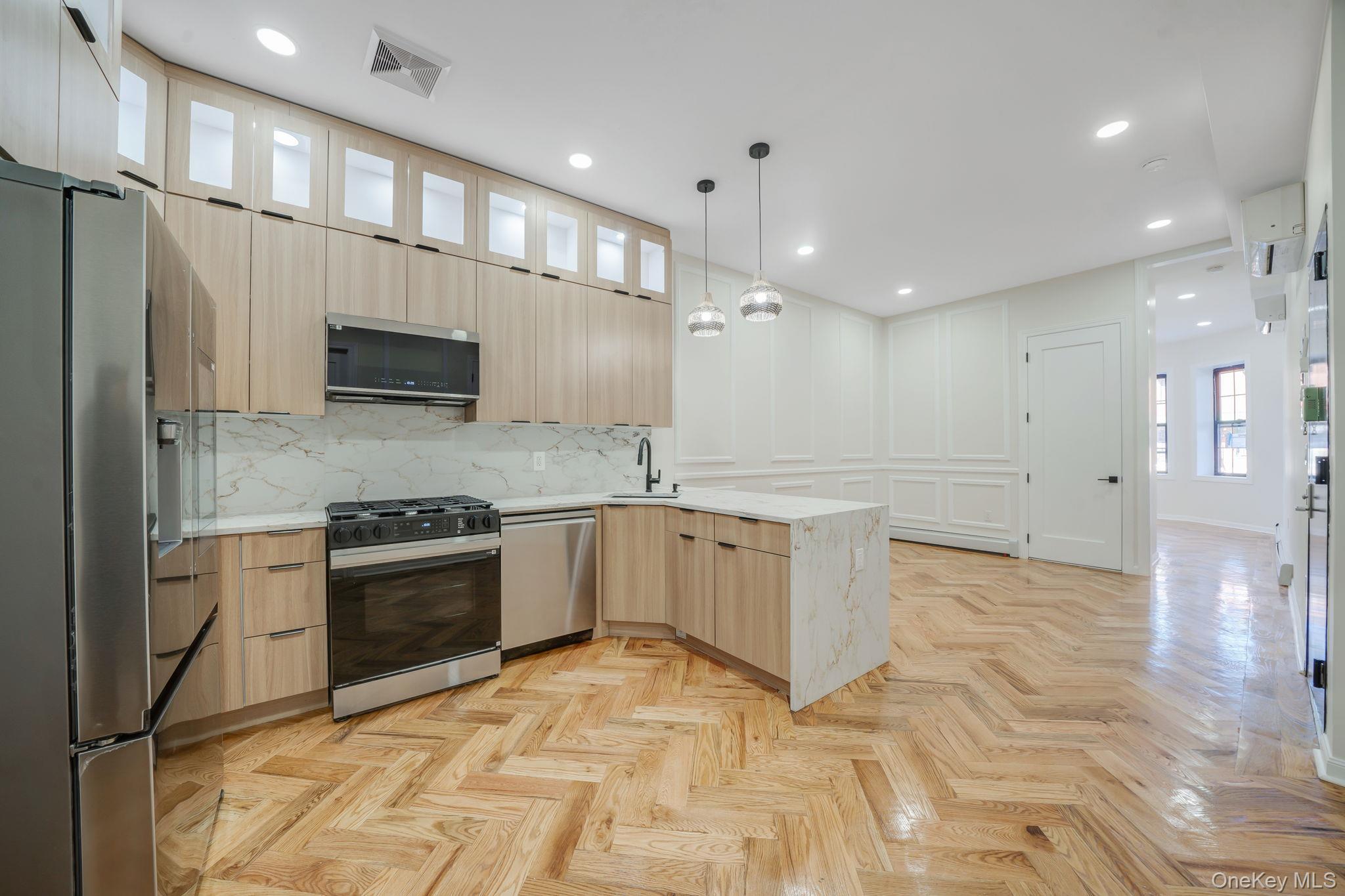 Single Family Kosciuszko  Brooklyn, NY 11221, MLS-953997-14