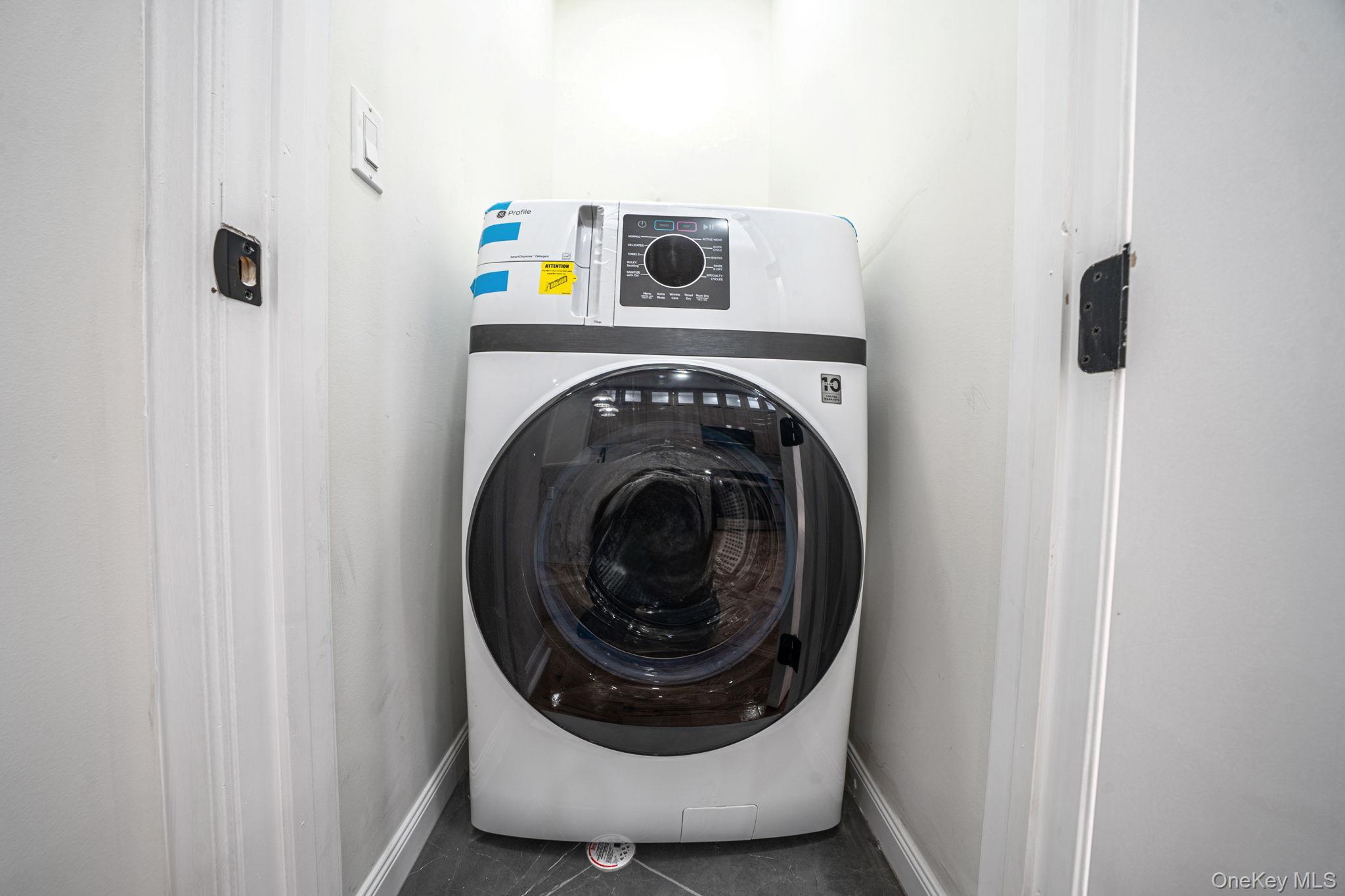 Single Family Kosciuszko  Brooklyn, NY 11221, MLS-953997-22