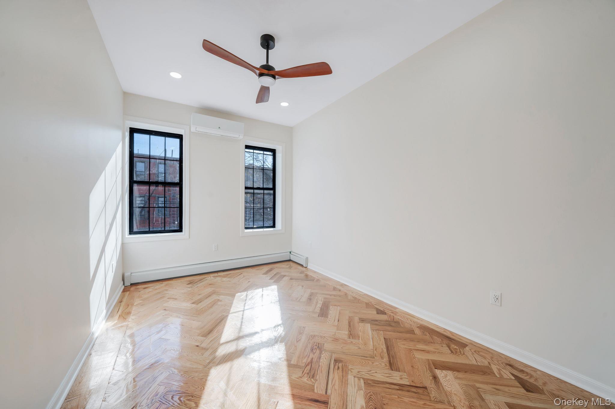 Single Family Kosciuszko  Brooklyn, NY 11221, MLS-953997-32