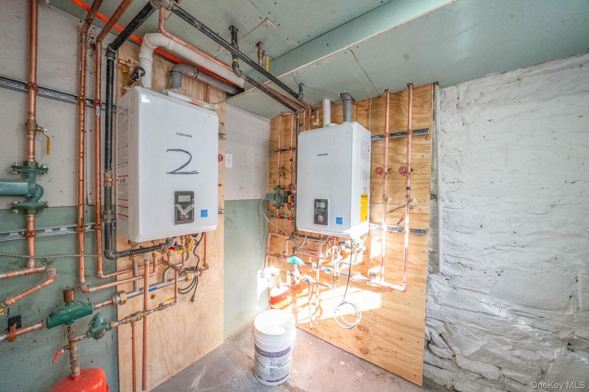 Single Family Kosciuszko  Brooklyn, NY 11221, MLS-953997-40