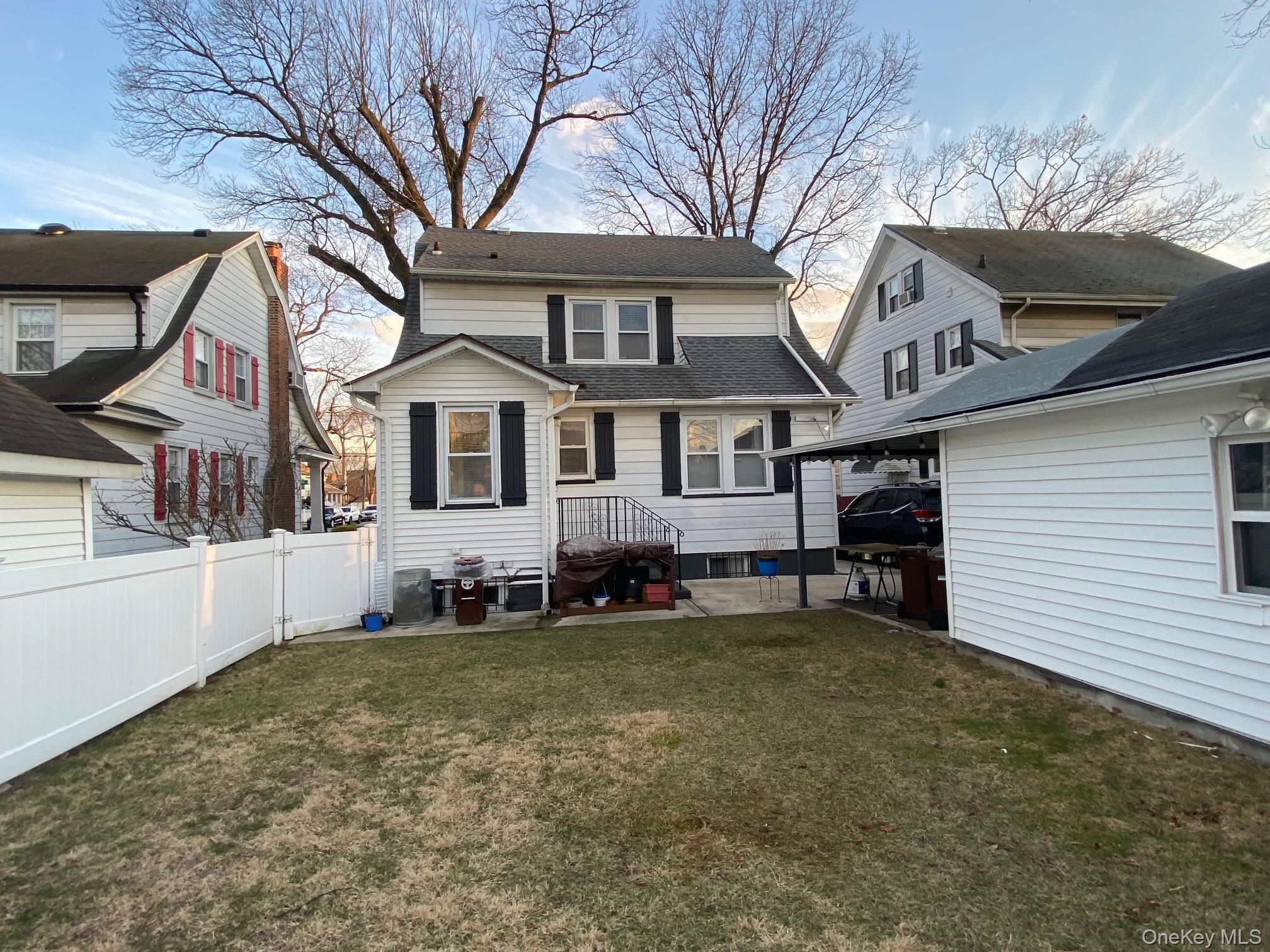 Single Family 93rd  Queens, NY 11426, MLS-954024-3