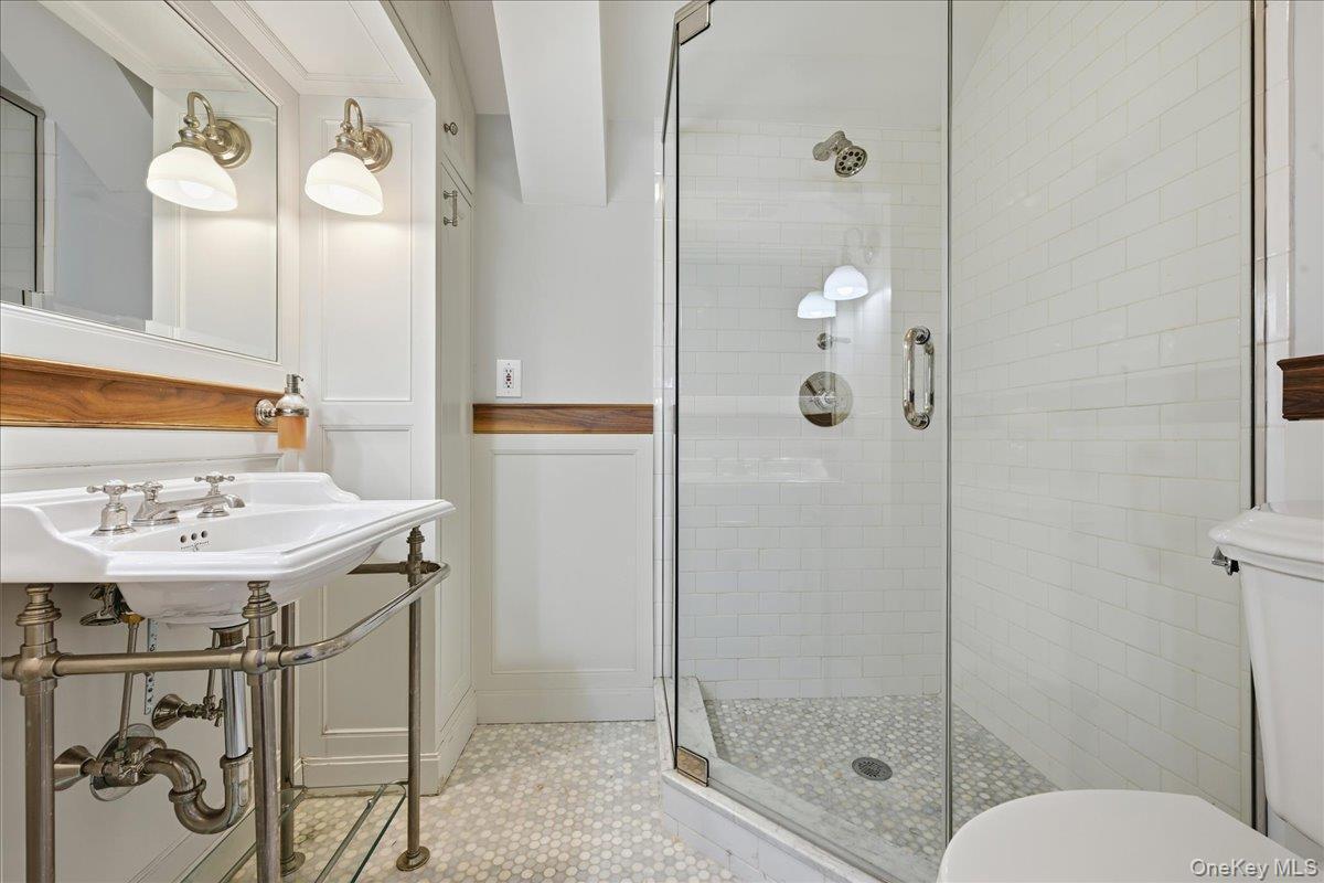 Single Family Beach 147th Street  Queens, NY 11694, MLS-954082-28