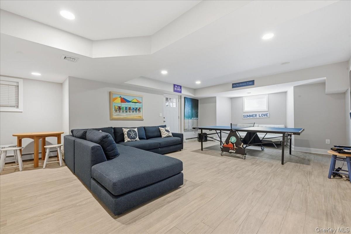 Single Family Beach 147th Street  Queens, NY 11694, MLS-954082-30