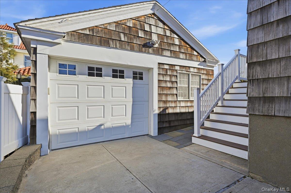 Single Family Beach 147th Street  Queens, NY 11694, MLS-954082-38