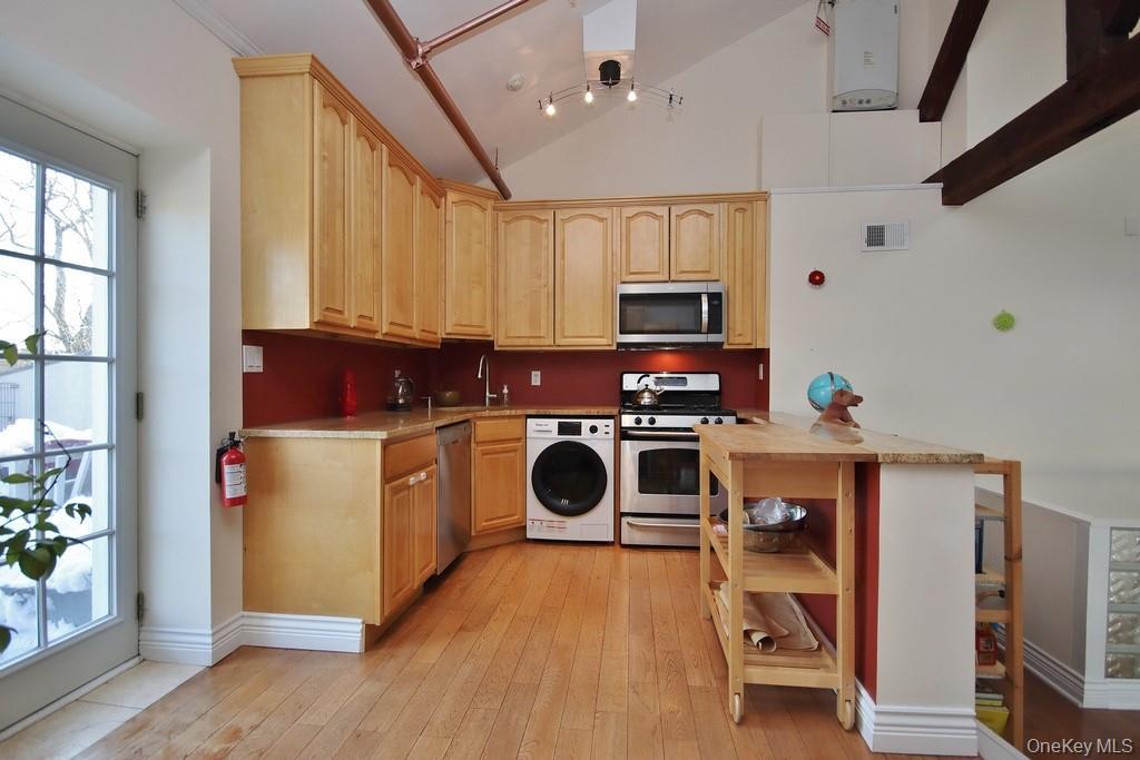 Condo Broadway  Westchester County, NY 10562, MLS-954087-5