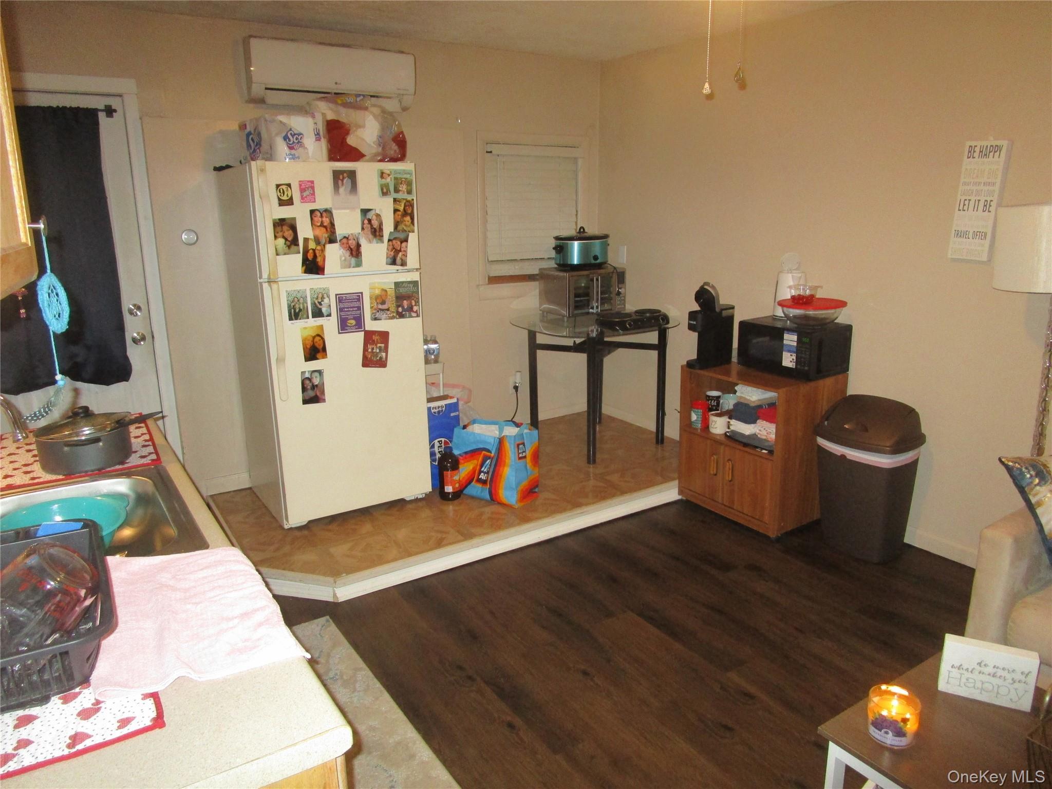 Single Family Connecticut  Suffolk County, NY 11763, MLS-954094-19