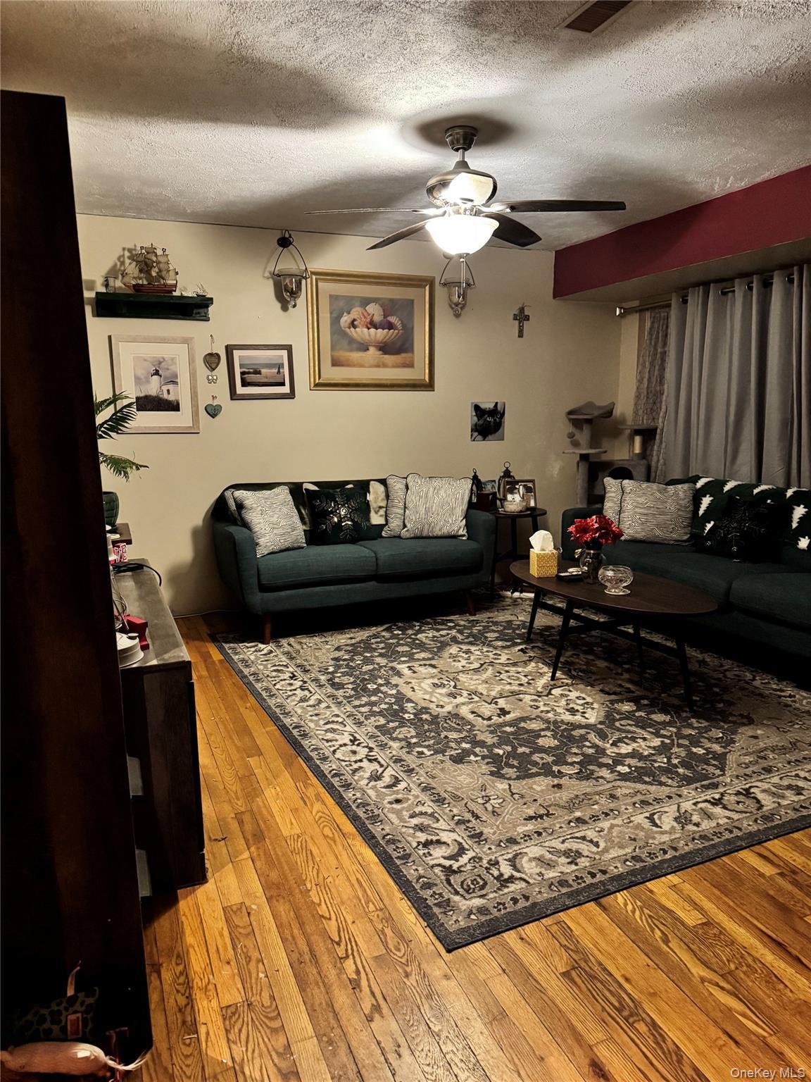 Single Family Connecticut  Suffolk County, NY 11763, MLS-954094-7