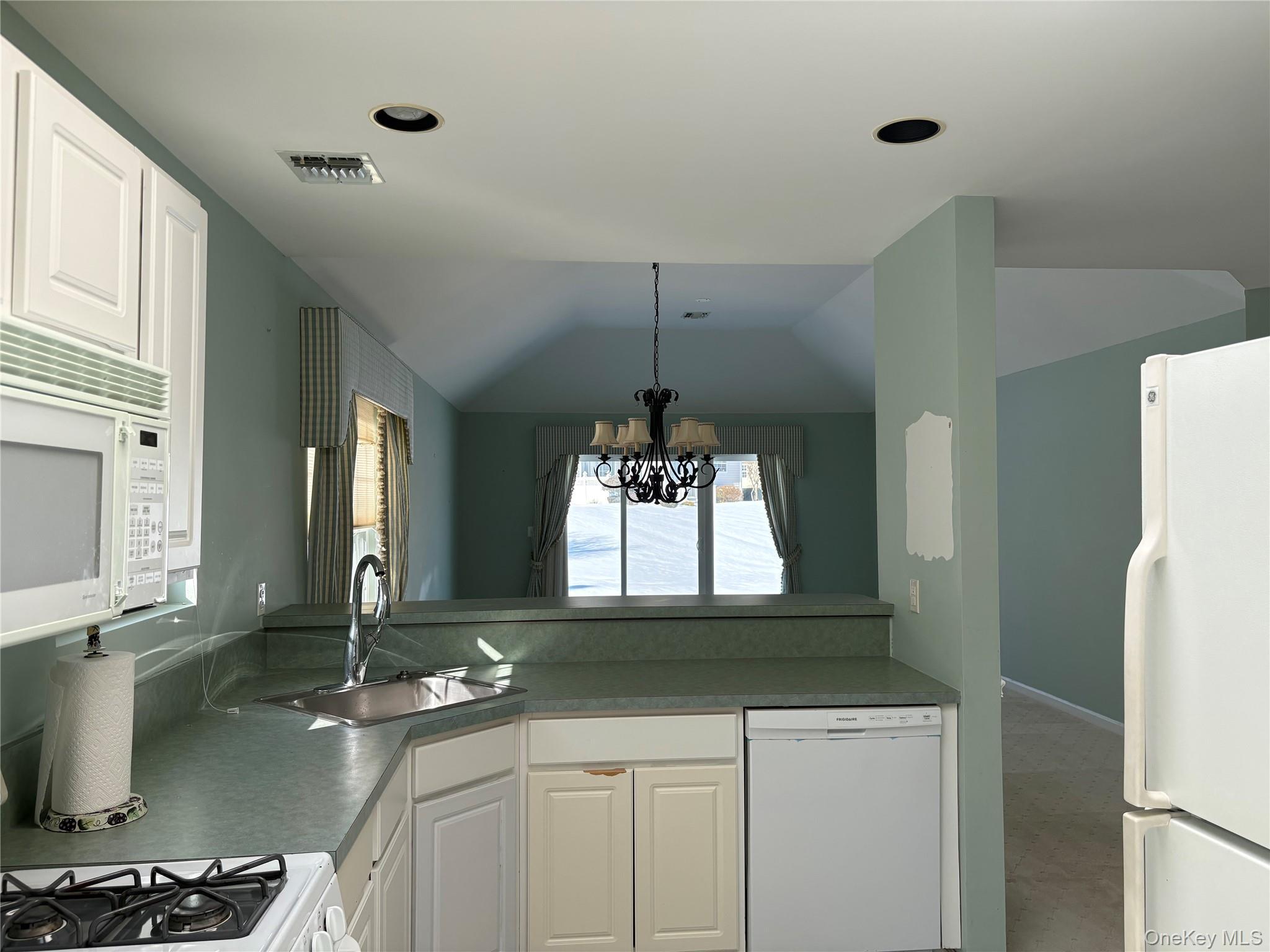 Condo Scenic Lake Suffolk County, NY 11901, MLS-954115-7