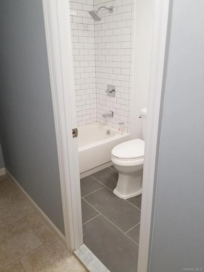 Single Family Bronxwood  Bronx, NY 10469, MLS-954118-11