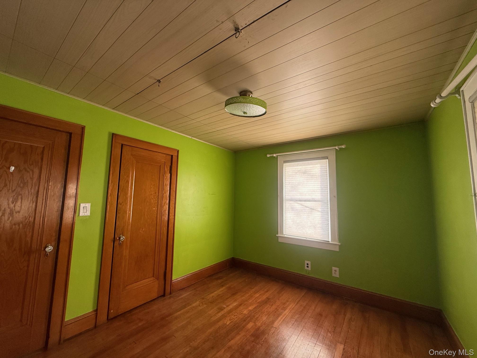 Single Family Clifton  Ulster County, NY 12401, MLS-954135-13