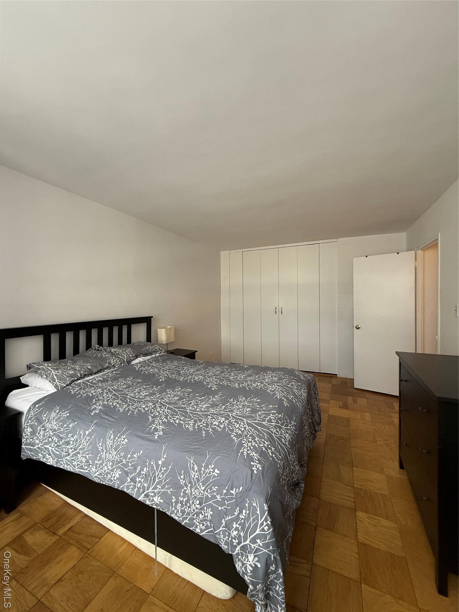 Coop Grand Central  Queens, NY 11375, MLS-954153-19