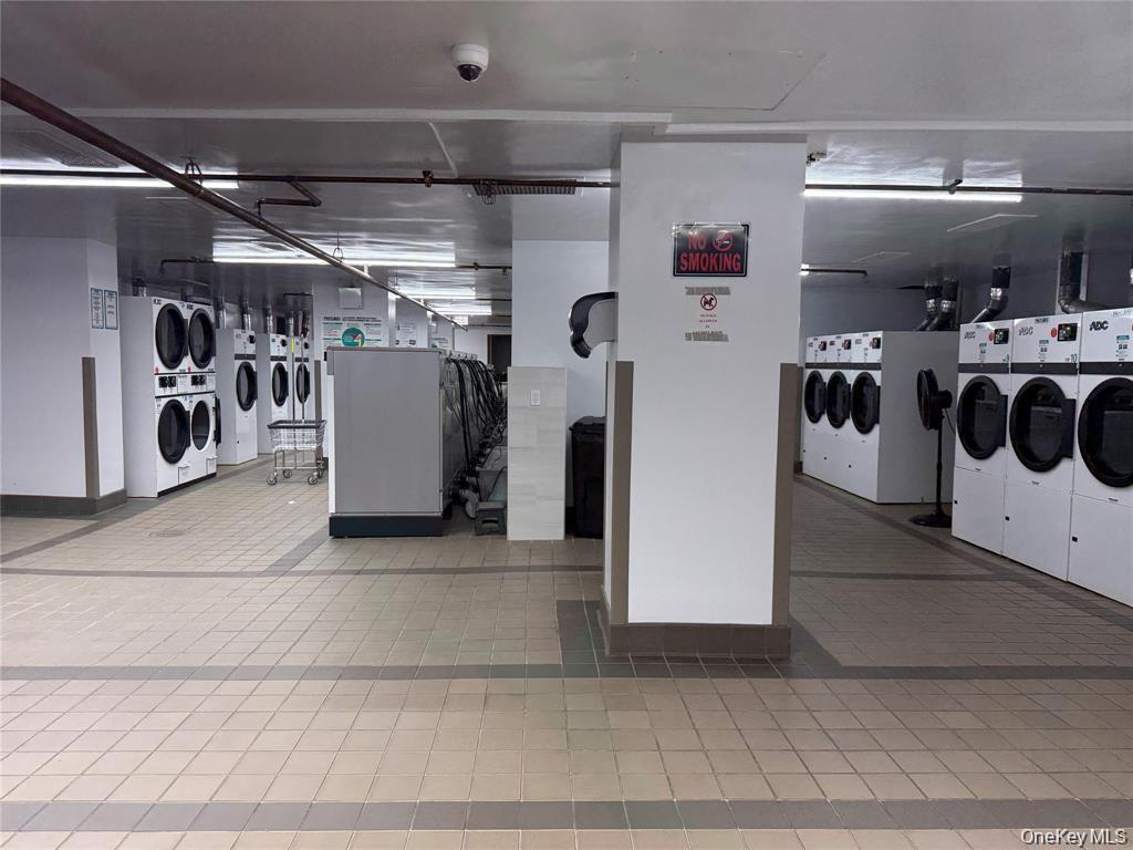 Coop Grand Central  Queens, NY 11375, MLS-954153-4