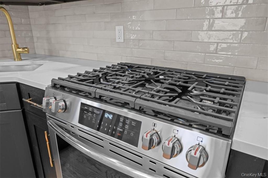 Single Family 49th  Brooklyn, NY 11203, MLS-954154-11