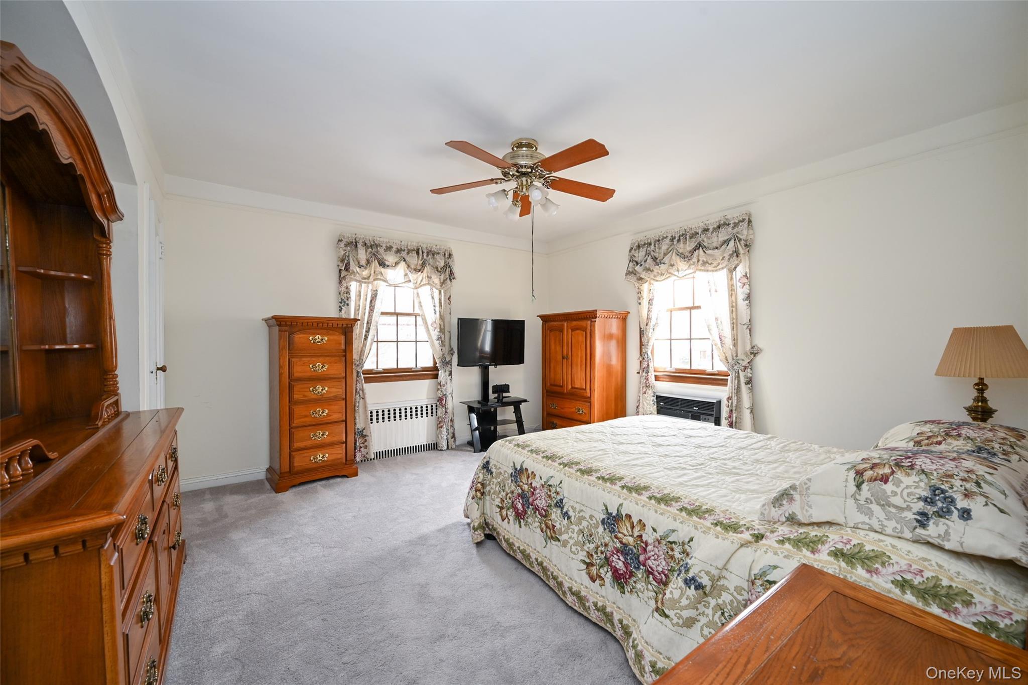 Single Family 213th Queens, NY 11364, MLS-954178-12