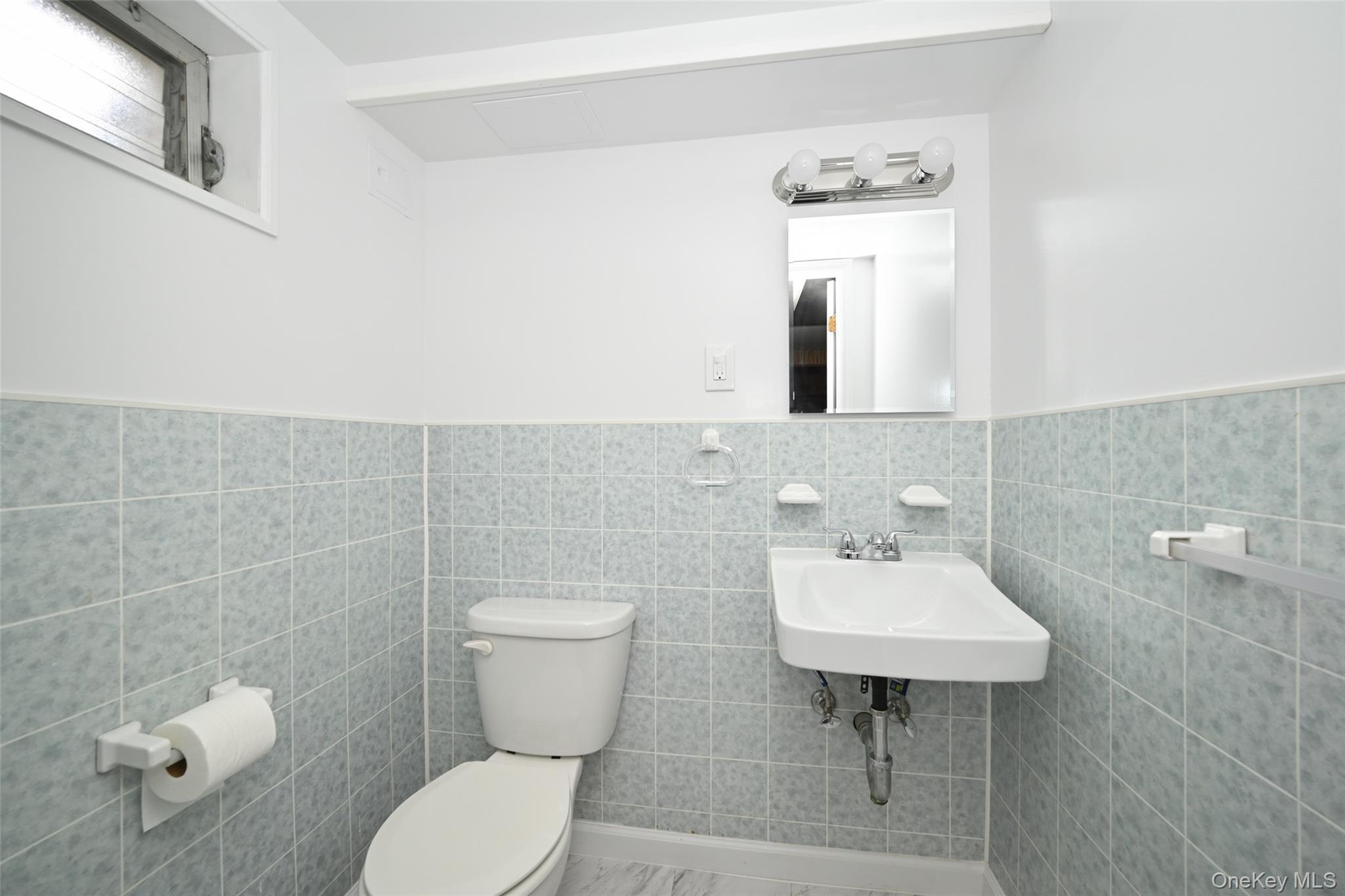 Single Family 213th Queens, NY 11364, MLS-954178-18