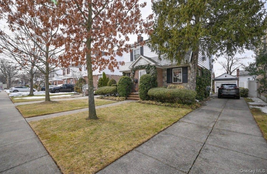 Single Family 213th Queens, NY 11364, MLS-954178-2