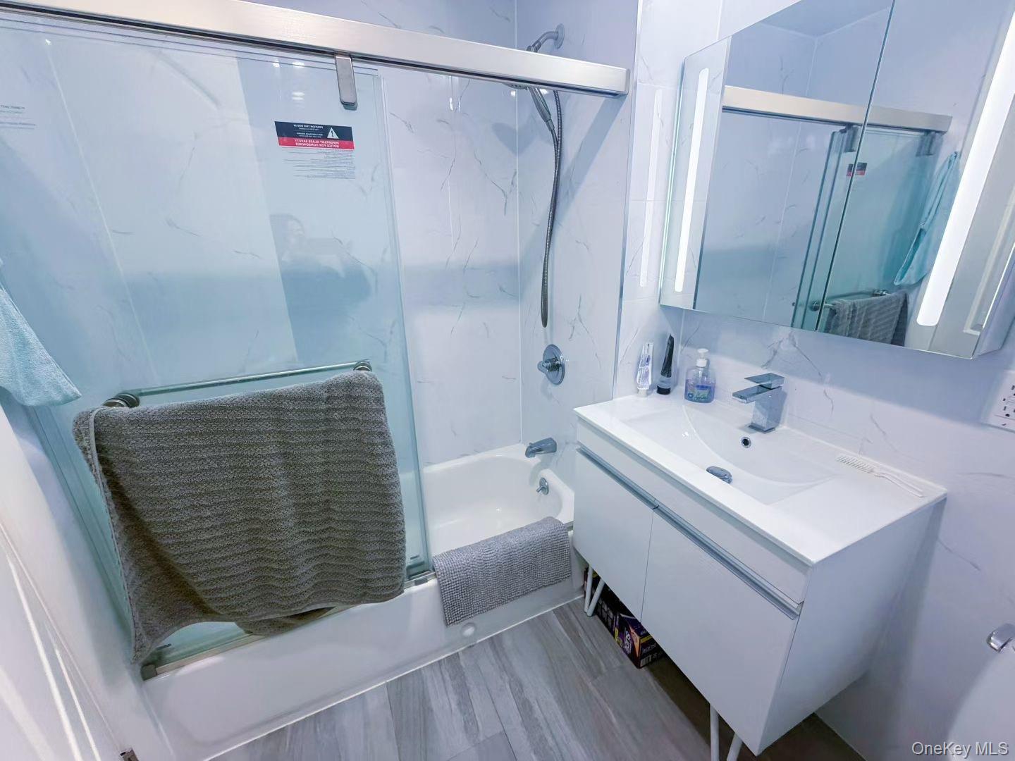 Condo Sanford  Queens, NY 11355, MLS-954225-7