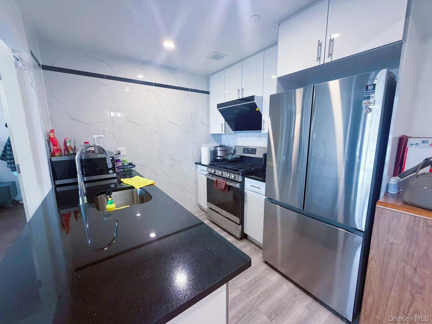 Condo Sanford  Queens, NY 11355, MLS-954225-8