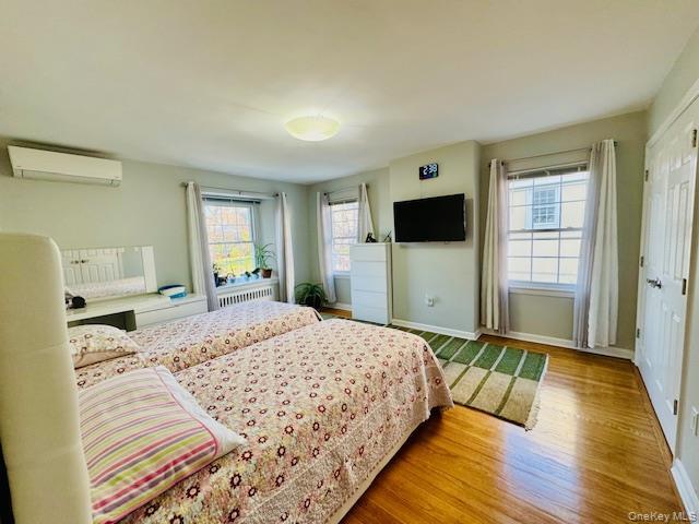 Single Family Avon Queens, NY 11432, MLS-954249-15