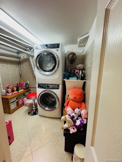 Single Family Avon Queens, NY 11432, MLS-954249-20