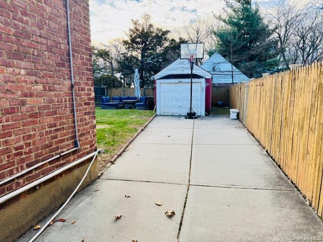 Single Family Avon Queens, NY 11432, MLS-954249-22