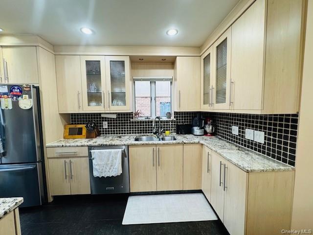 Single Family Avon Queens, NY 11432, MLS-954249-9