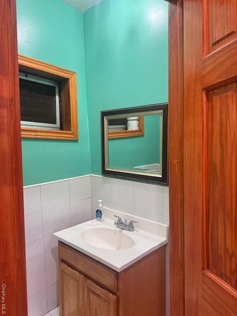 Single Family 78th  Queens, NY 11421, MLS-954266-10