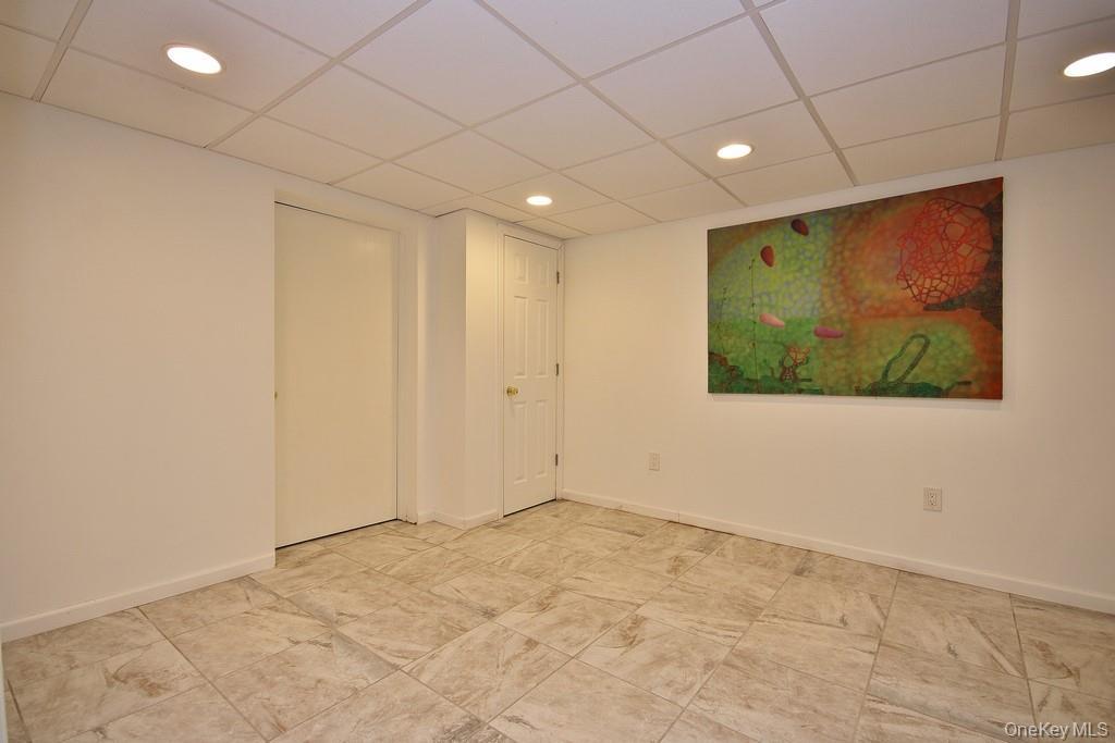 Single Family Quaker Church  Westchester County, NY 10598, MLS-954281-28