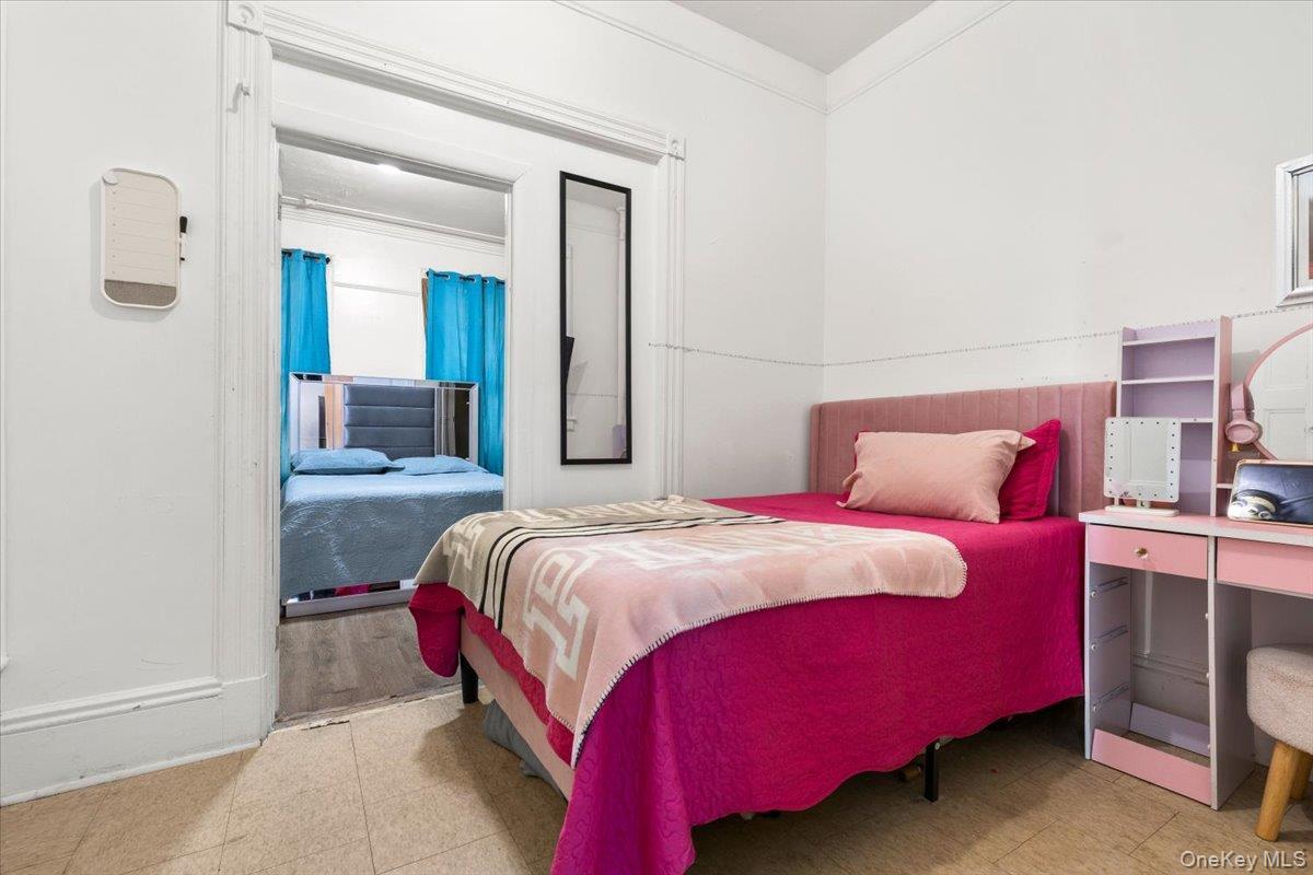 Single Family Hornaday  Bronx, NY 10460, MLS-954282-8