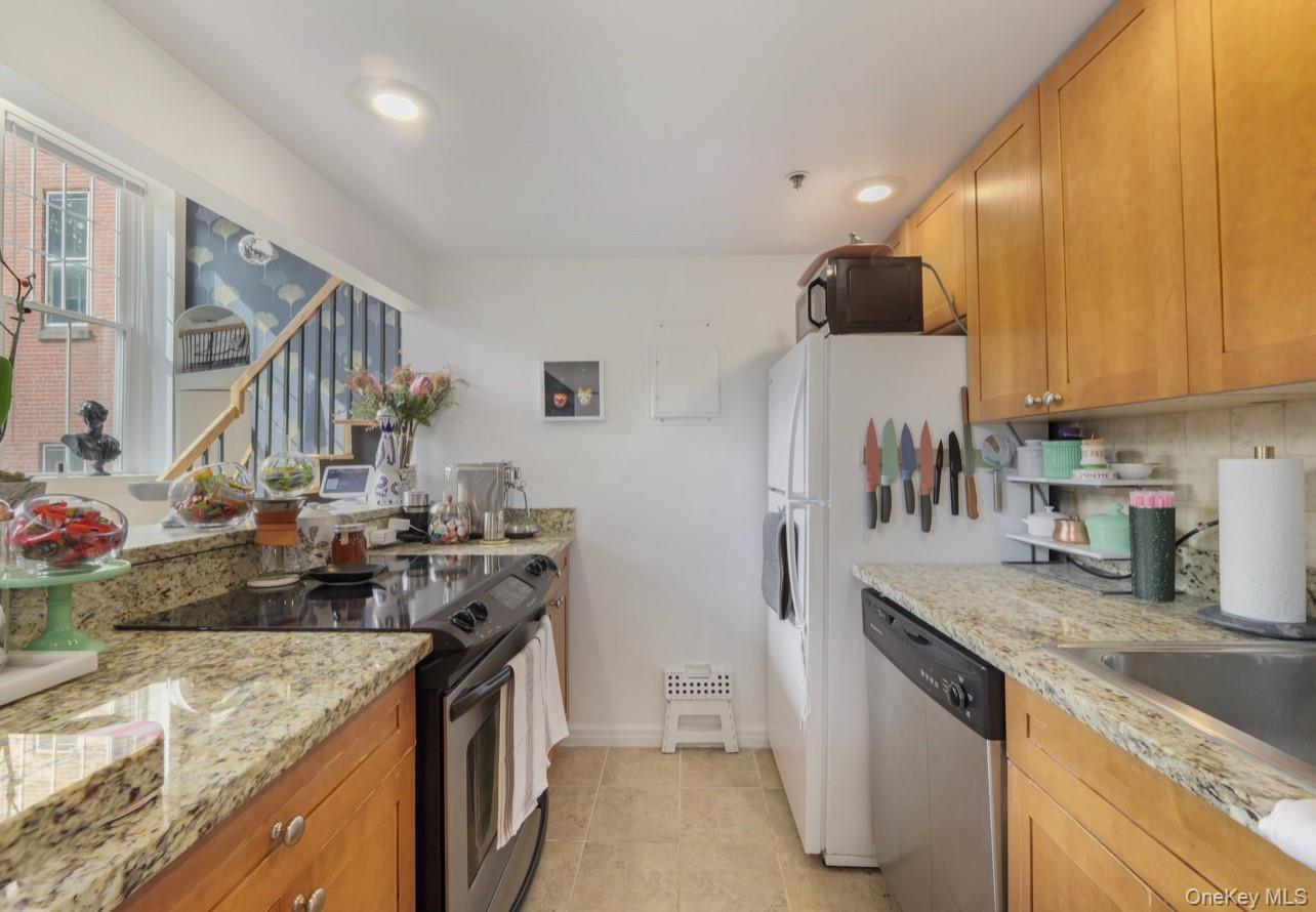 Condo Villa At The Woods  Westchester County, NY 10566, MLS-954330-10