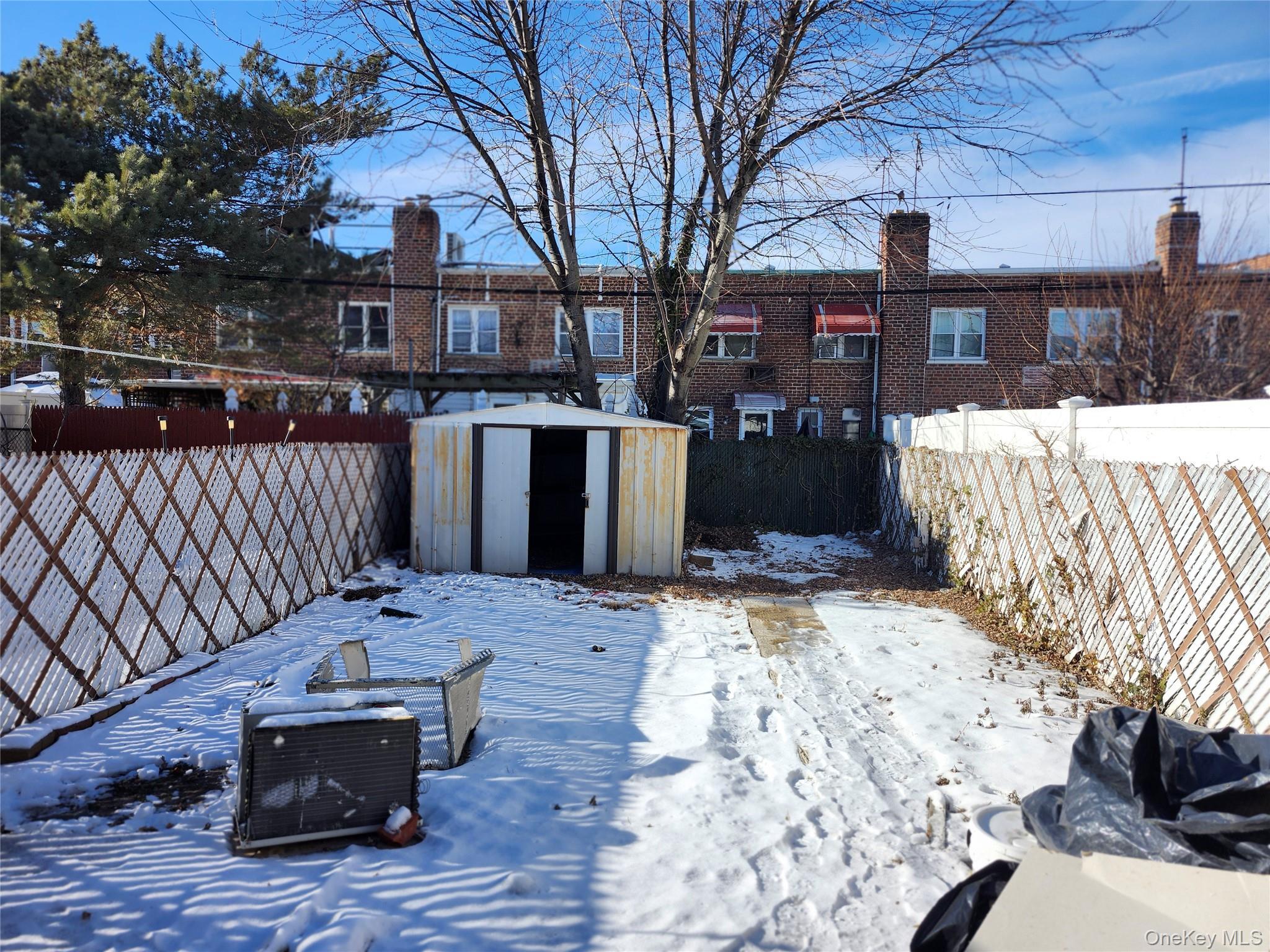 Single Family Centreville  Queens, NY 11417, MLS-954360-16