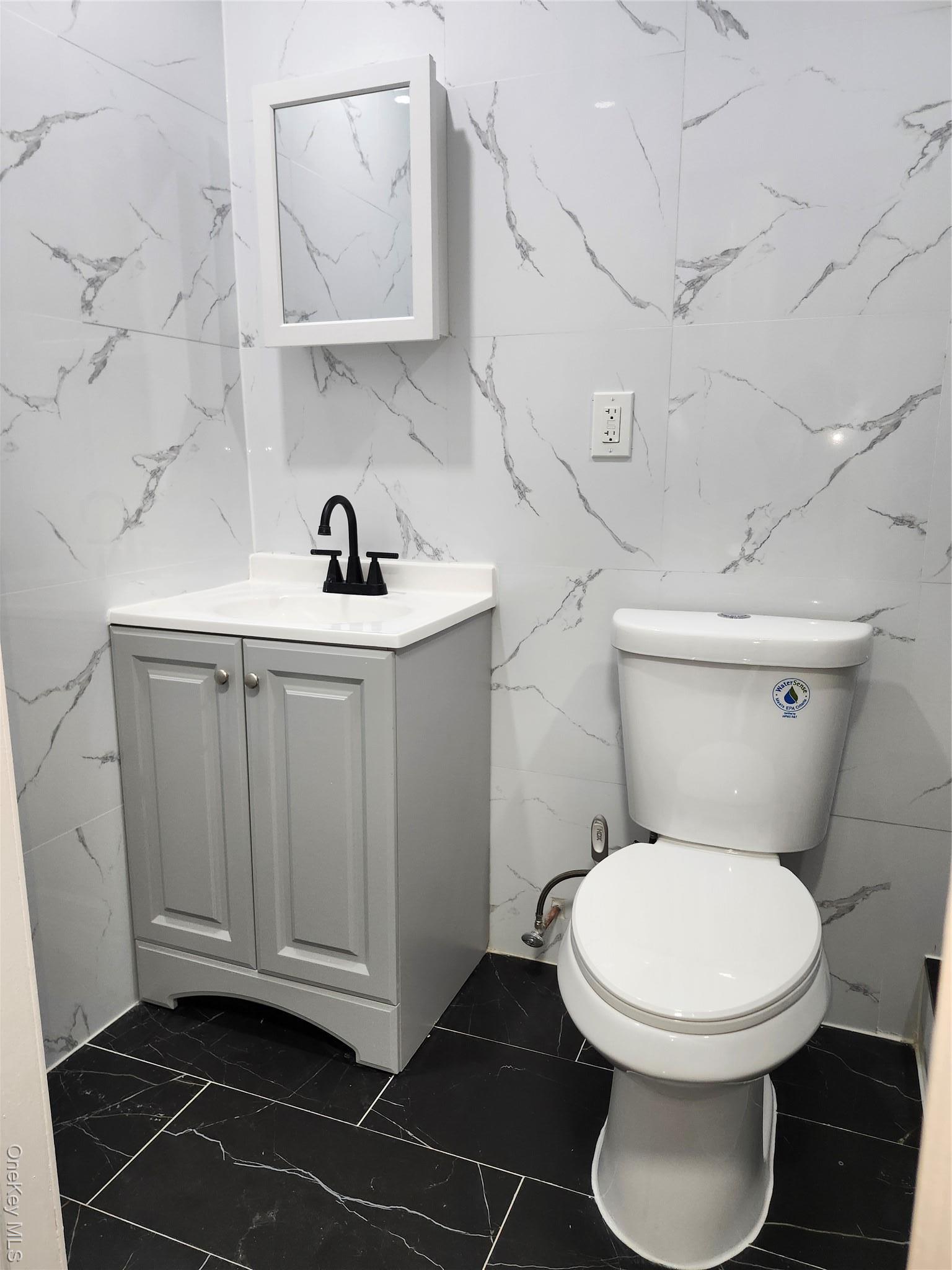 Single Family Centreville  Queens, NY 11417, MLS-954360-29