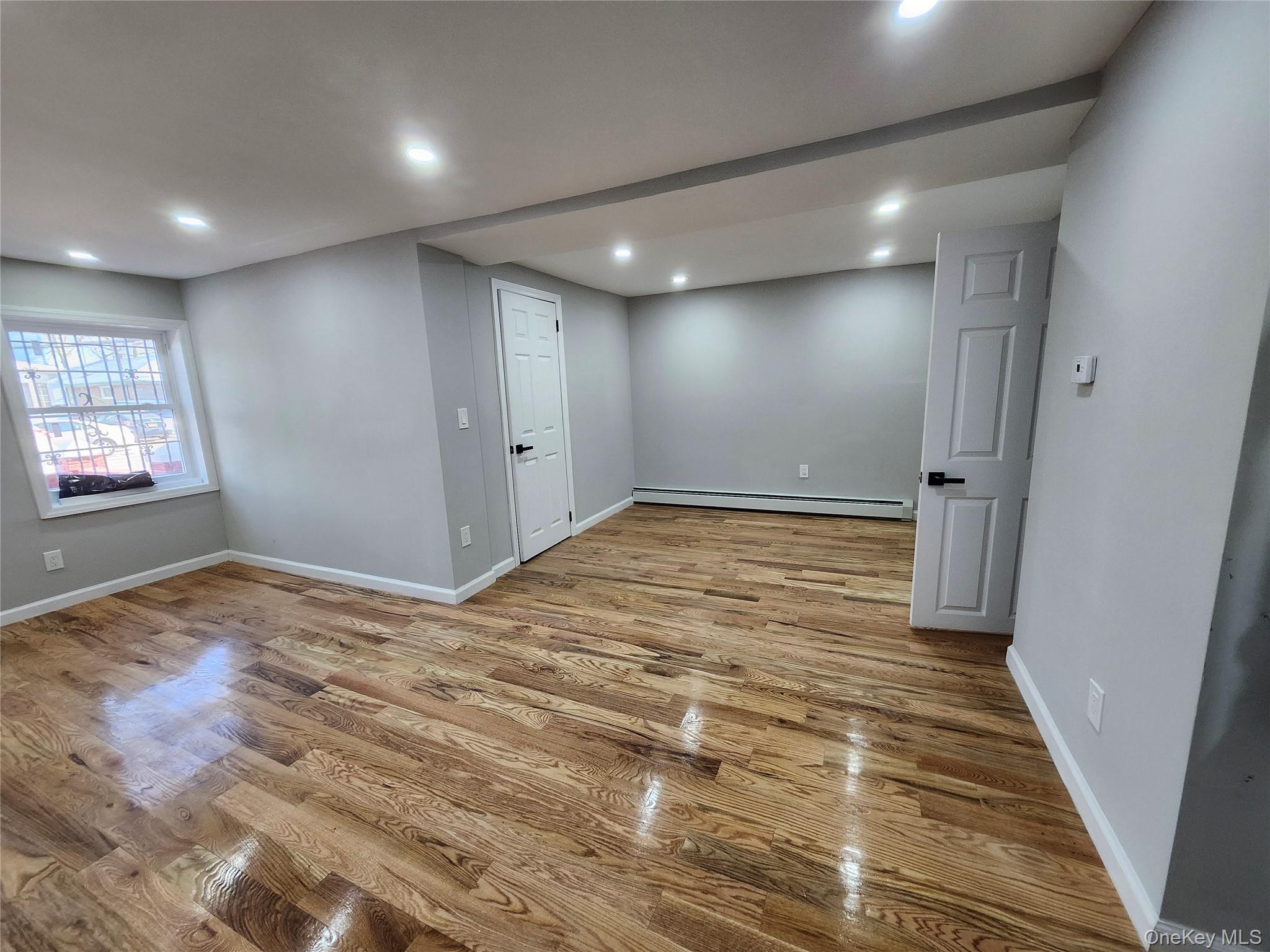 Single Family Centreville  Queens, NY 11417, MLS-954360-7