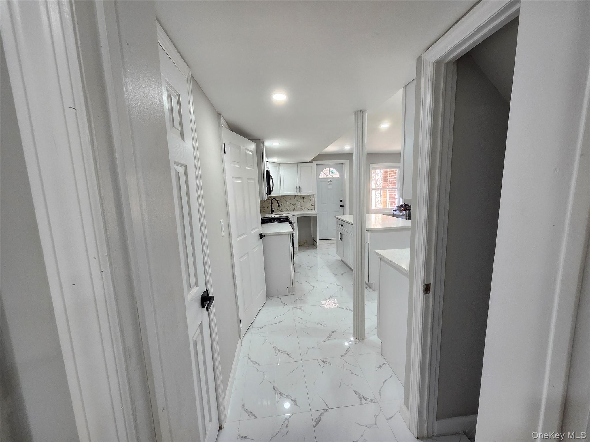 Single Family Centreville  Queens, NY 11417, MLS-954360-8