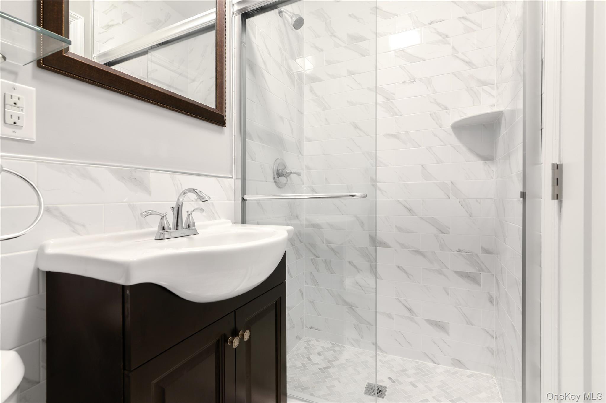 Single Family 45th  Queens, NY 11105, MLS-954361-16