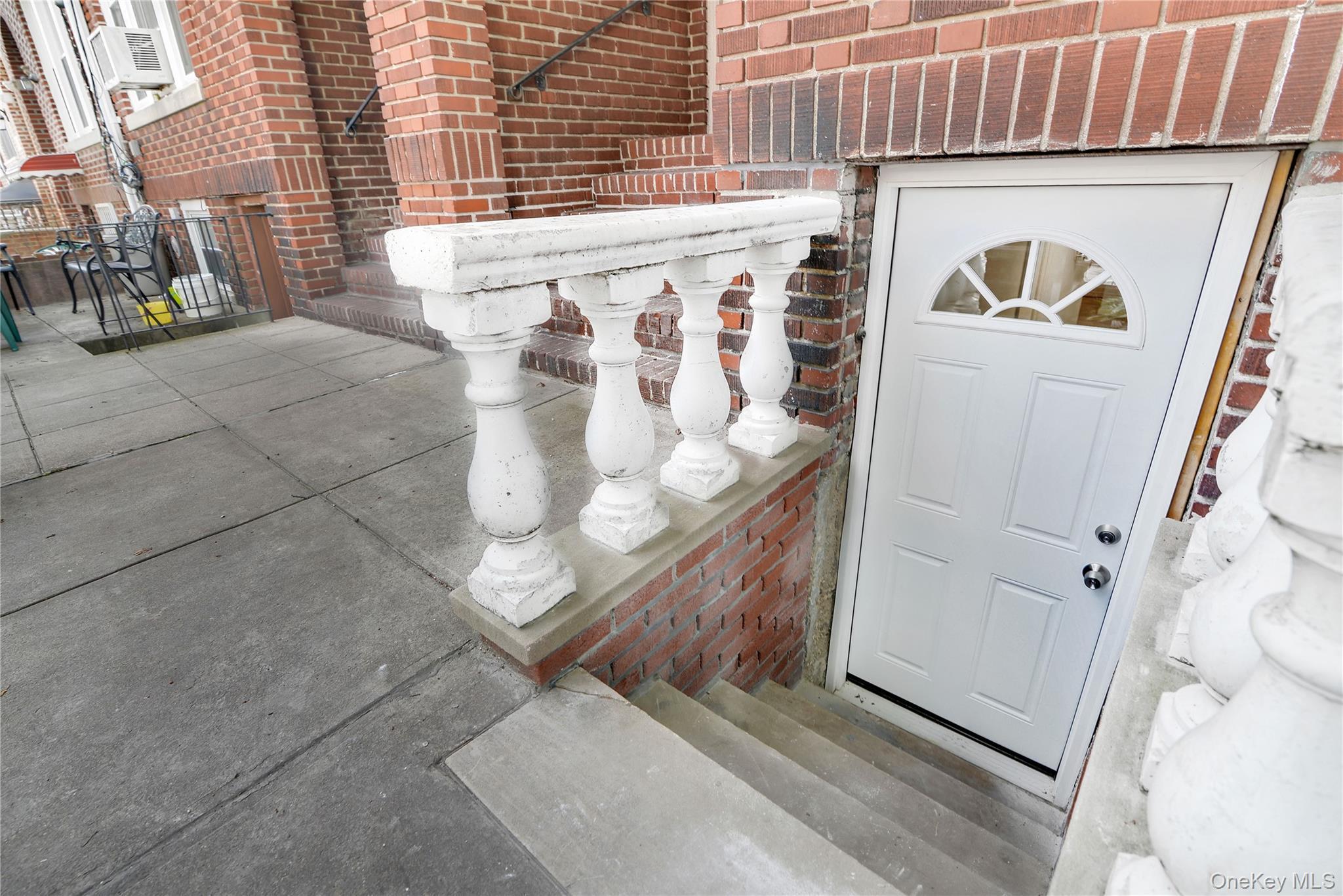 Single Family 45th  Queens, NY 11105, MLS-954361-30