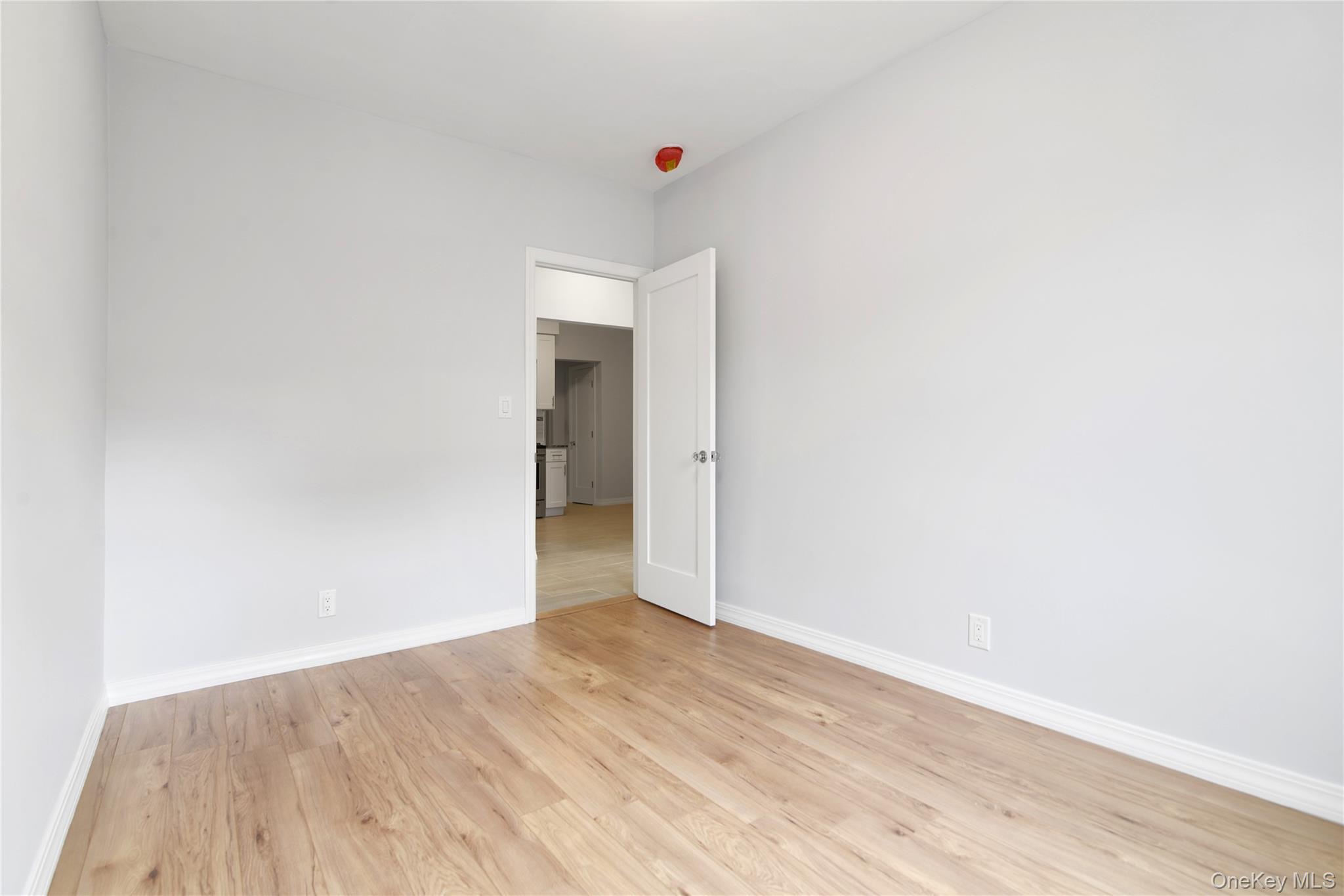 Single Family 45th  Queens, NY 11105, MLS-954361-5