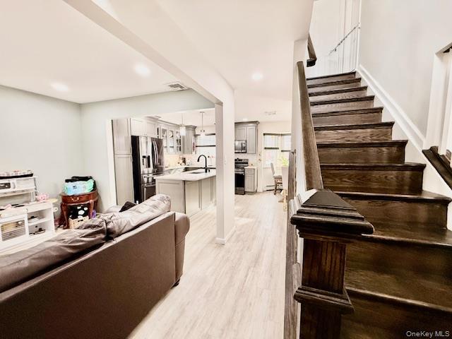 Single Family Robinwood  Suffolk County, NY 11967, MLS-954364-10