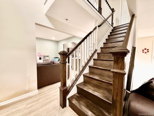 Single Family Robinwood  Suffolk County, NY 11967, MLS-954364-8