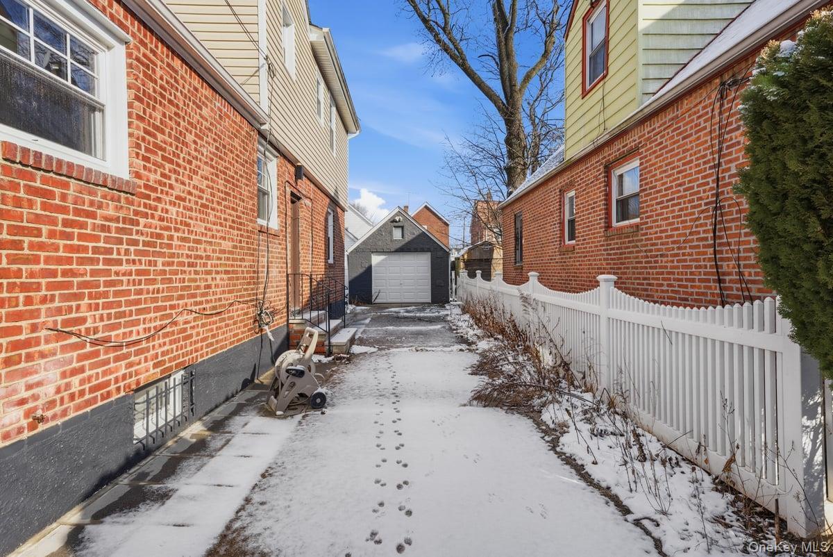 Single Family 201st Queens, NY 11412, MLS-954374-33