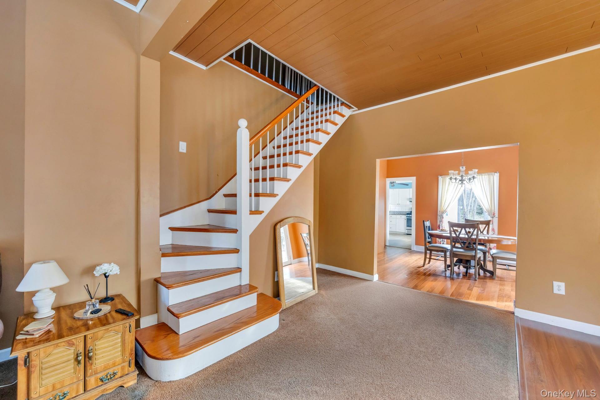 Single Family Long Island Suffolk County, NY 11980, MLS-954388-3
