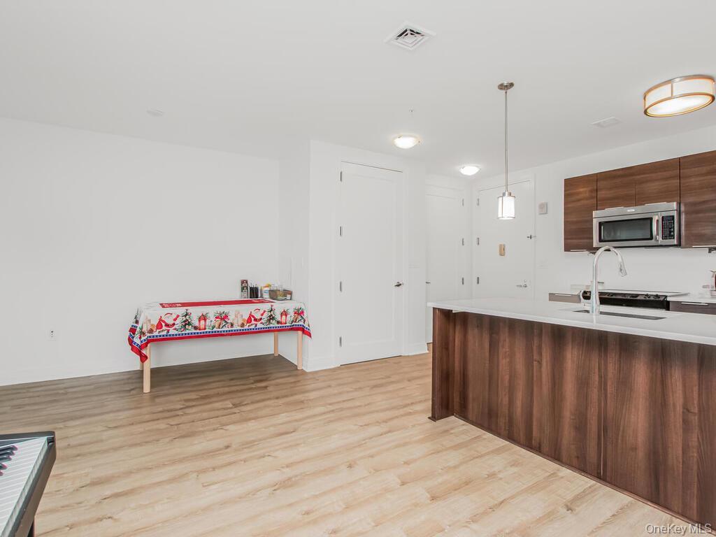 Condo Ridge Hill  Westchester County, NY 10710, MLS-954389-11