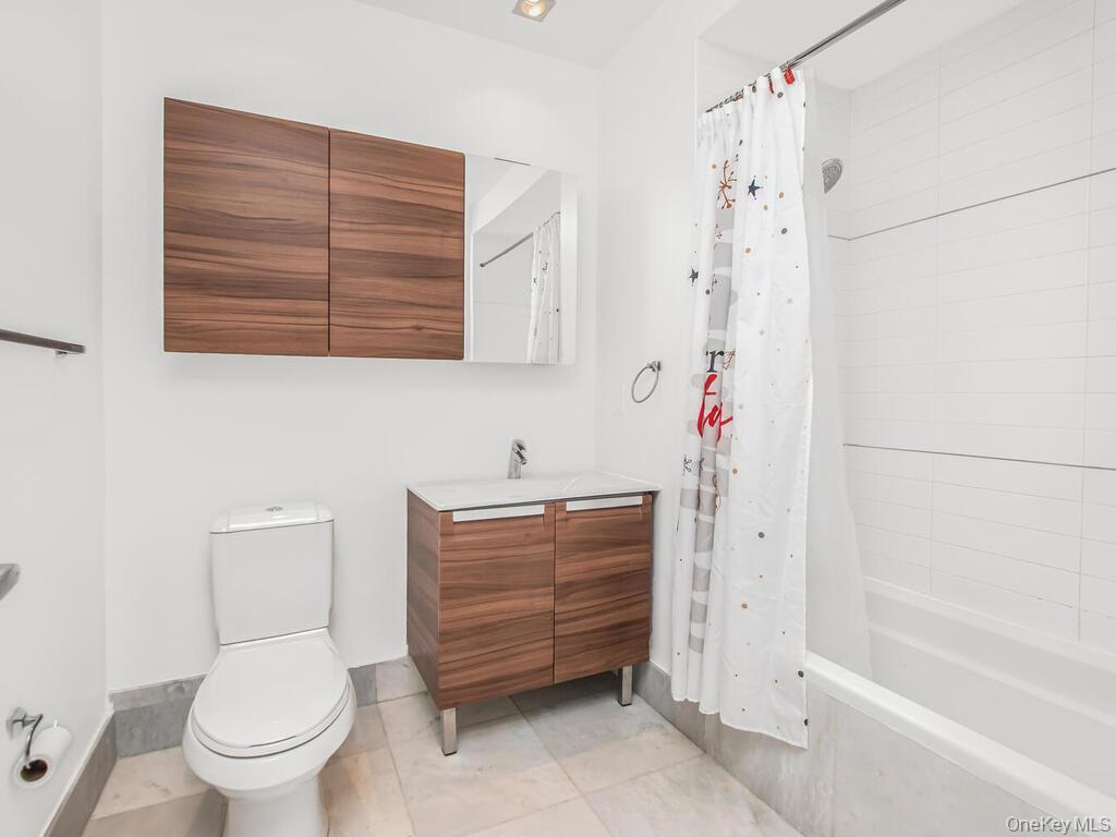 Condo Ridge Hill  Westchester County, NY 10710, MLS-954389-4